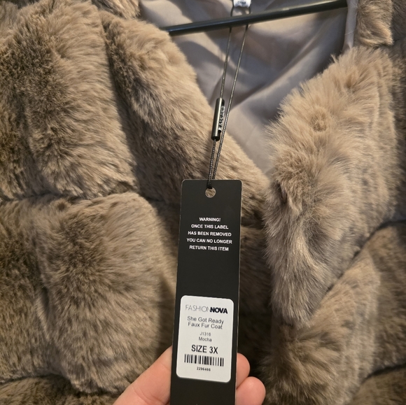 Fashion Nova Plush Teddy Jacket in Brown - Picture 2 of 5